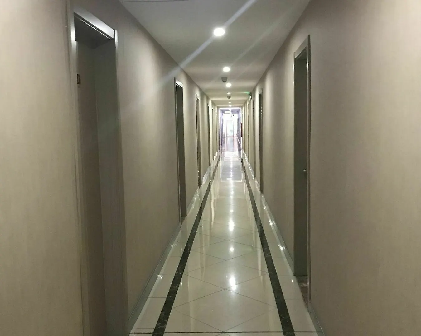 **  Suzhou Hongye Hotel China